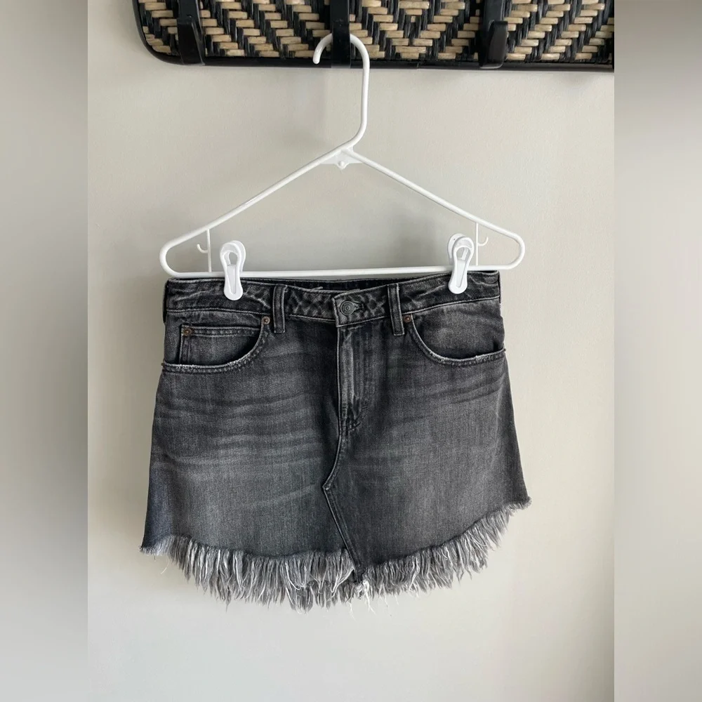 Free People We The Free Bailey Denim Mini Skirt - Bailey Black Wash - Size 28 - Picture 4 of 15
